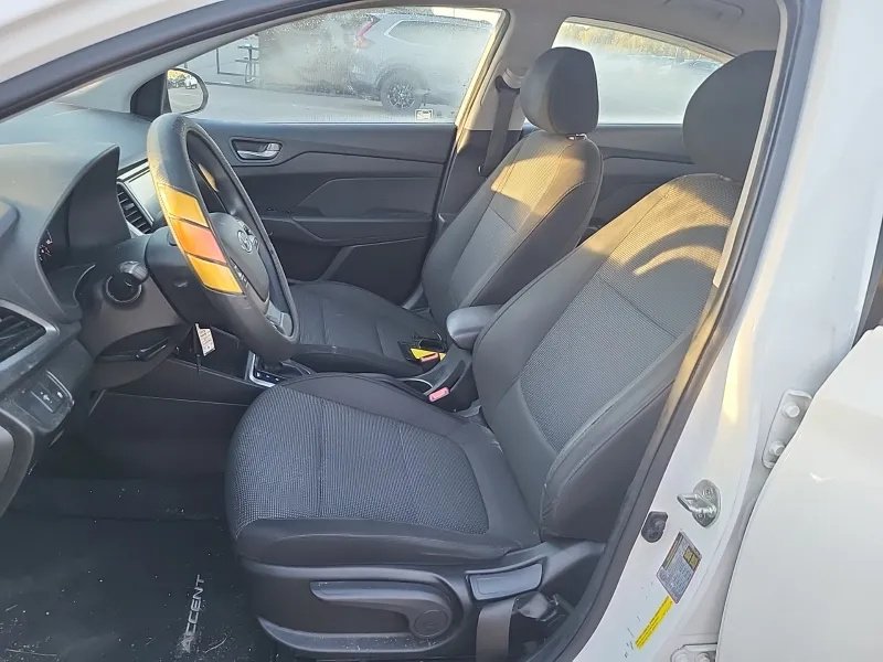 Hyundai Accent photo 10