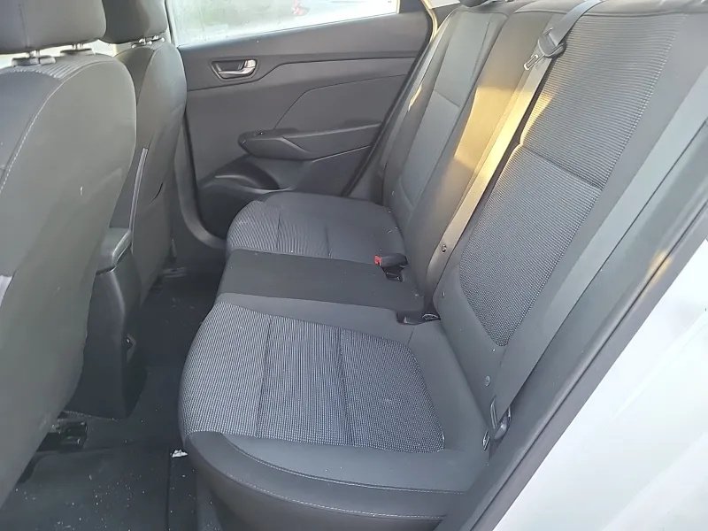Hyundai Accent photo 12