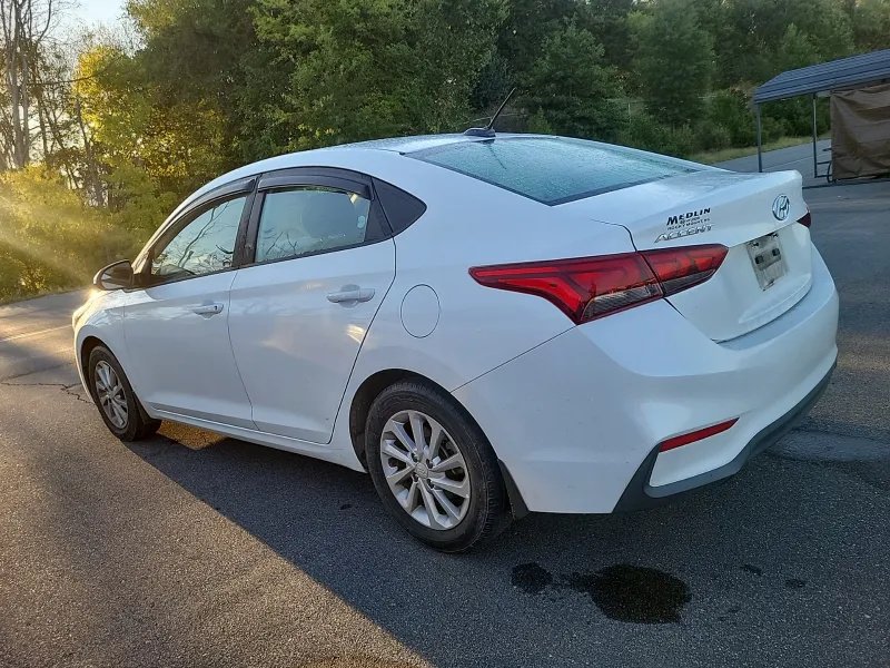 Hyundai Accent photo 4