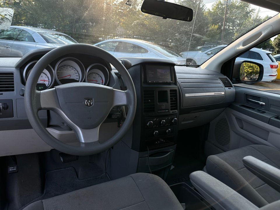 Dodge Grand Caravan photo 22