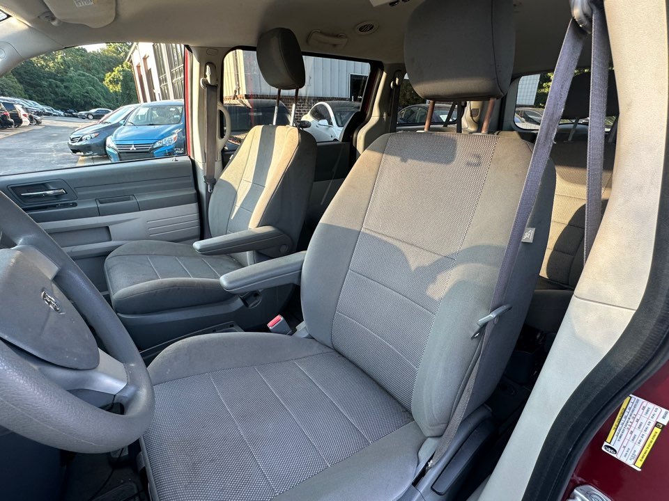 Dodge Grand Caravan photo 11
