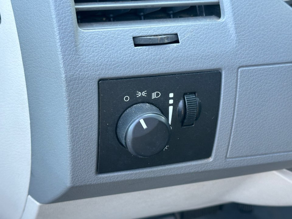 Dodge Grand Caravan photo 14