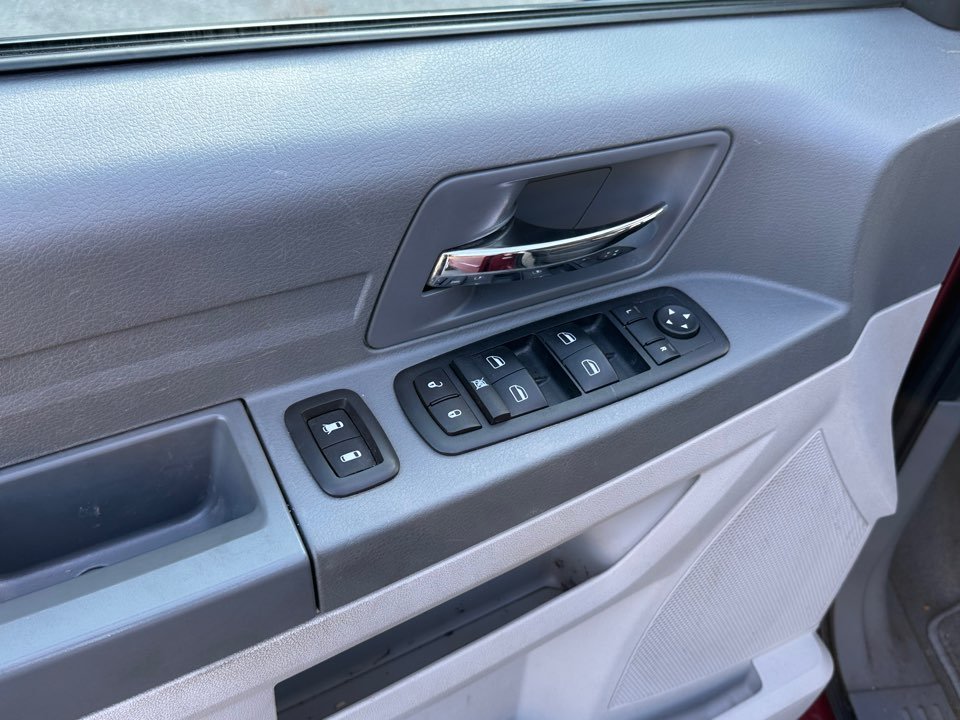 Dodge Grand Caravan photo 13