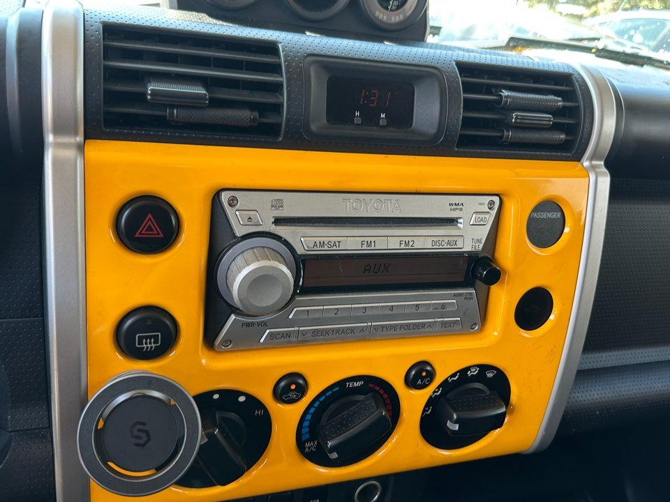 Toyota FJ Cruiser photo 17