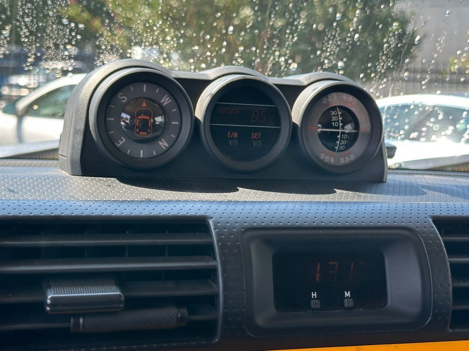Toyota FJ Cruiser photo 16