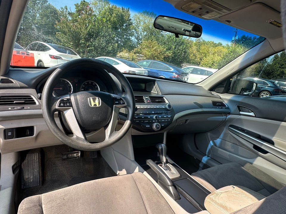 Honda Accord photo 20
