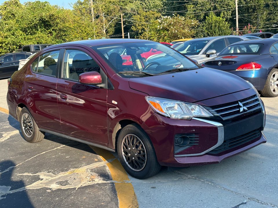 Mitsubishi Mirage G4 photo 3