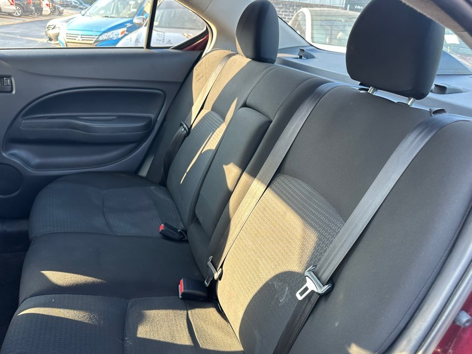 Mitsubishi Mirage G4 photo 22