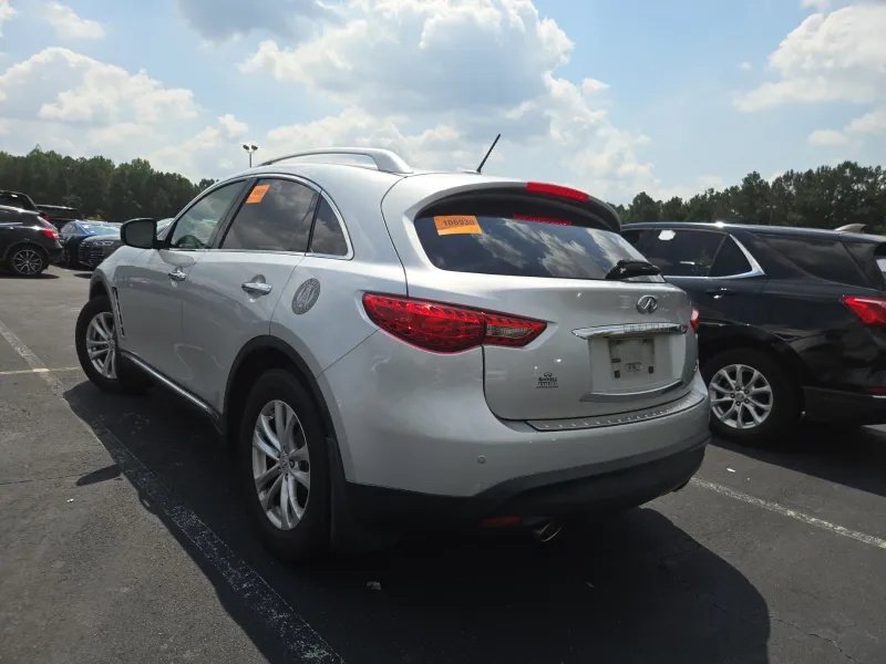 Infiniti FX37 photo 4