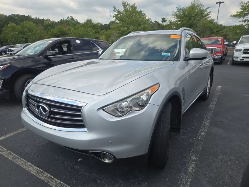 Infiniti FX37