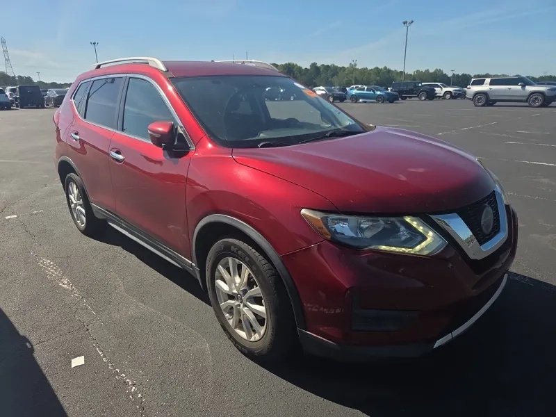 Nissan Rogue photo 3