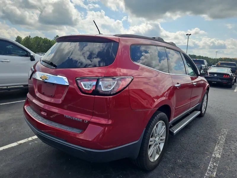 Chevrolet Traverse photo 6