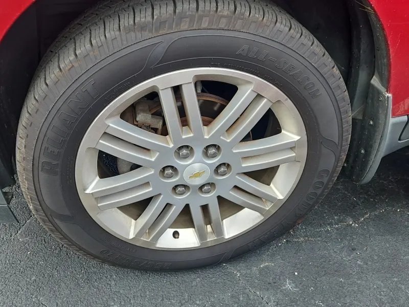 Chevrolet Traverse photo 8