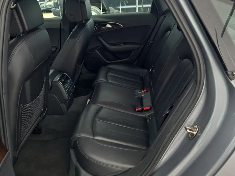Audi A6 photo 12