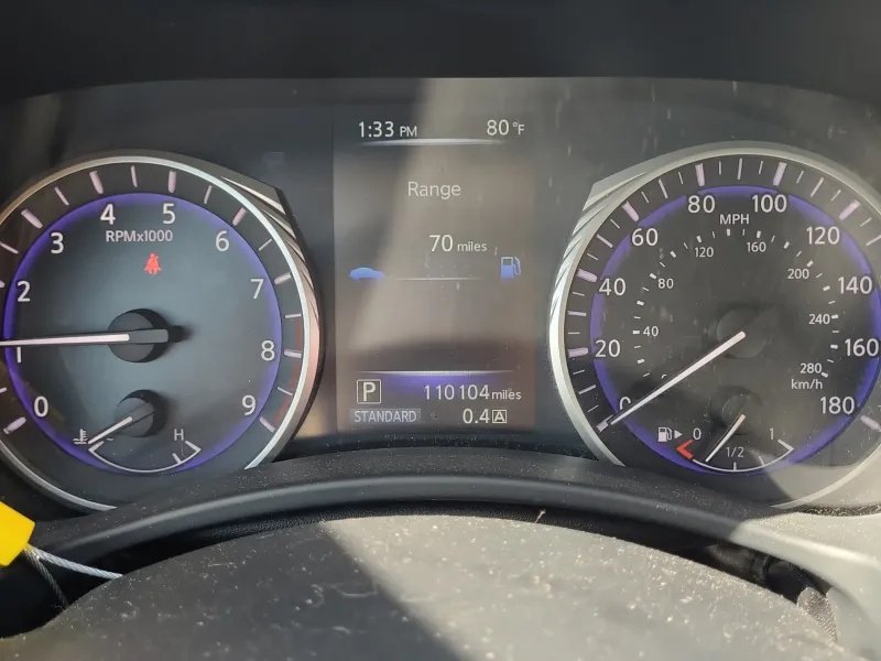Infiniti Q50 photo 10