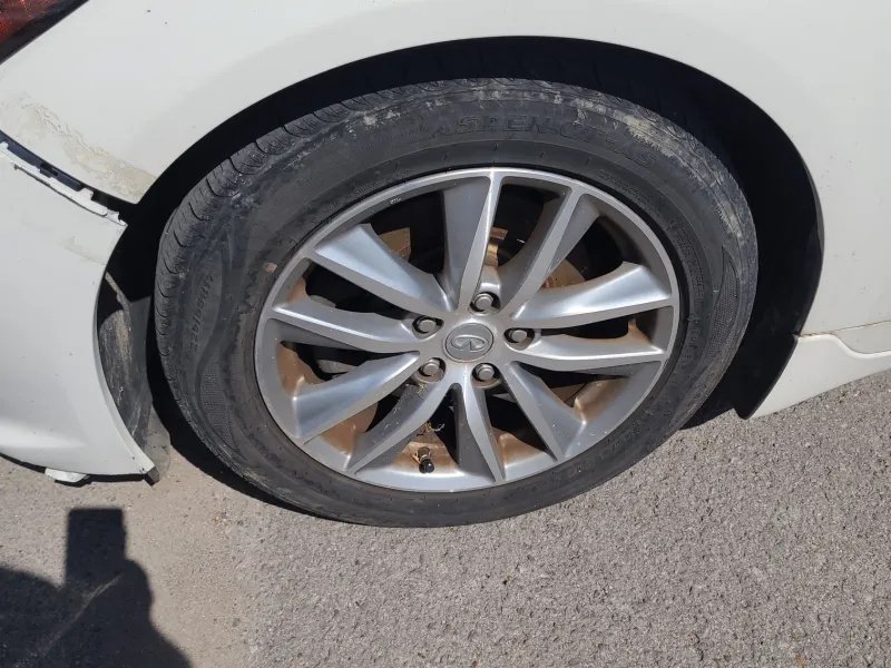 Infiniti Q50 photo 7
