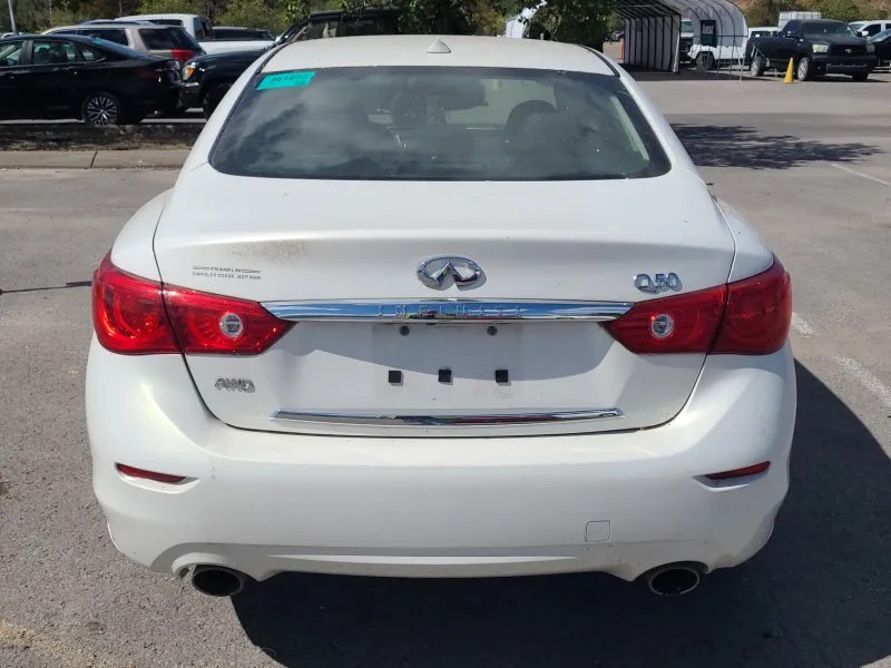 Infiniti Q50 photo 5