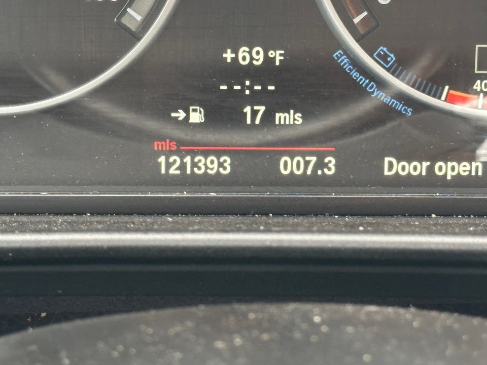 BMW 5 Series photo 15