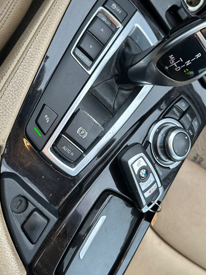 BMW 5 Series photo 22