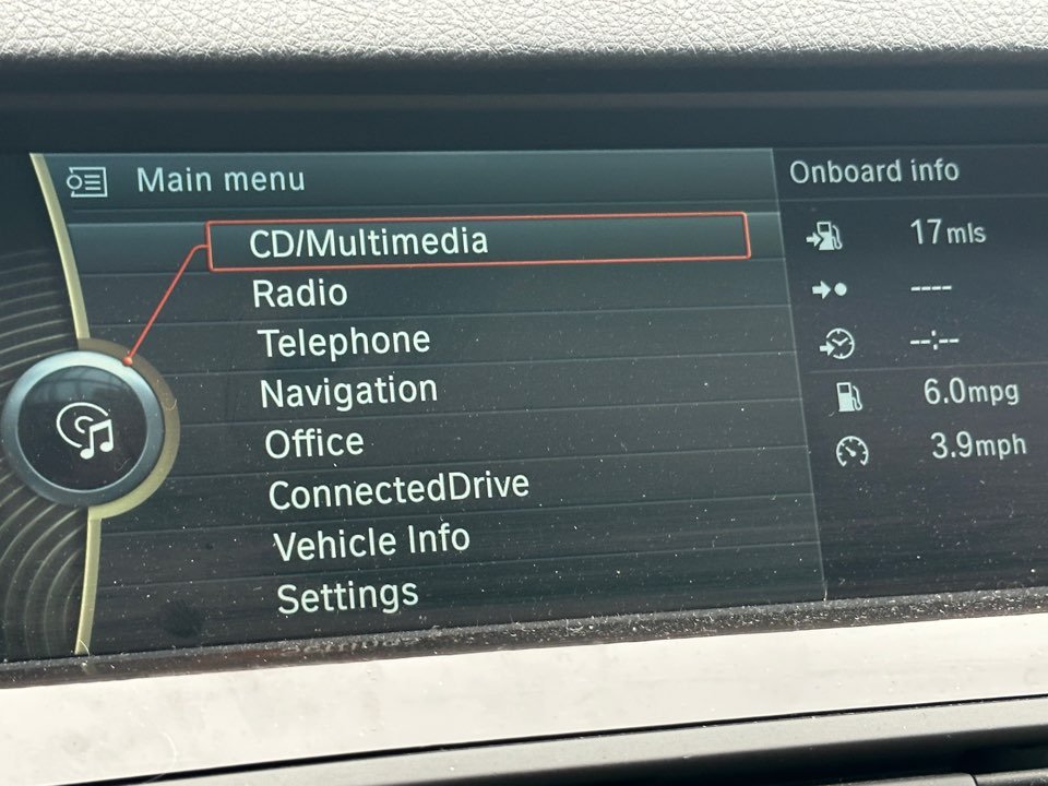 BMW 5 Series photo 16