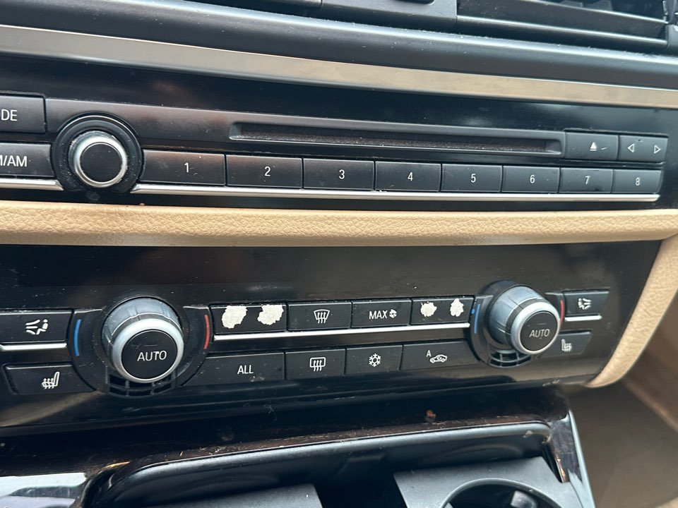 BMW 5 Series photo 21