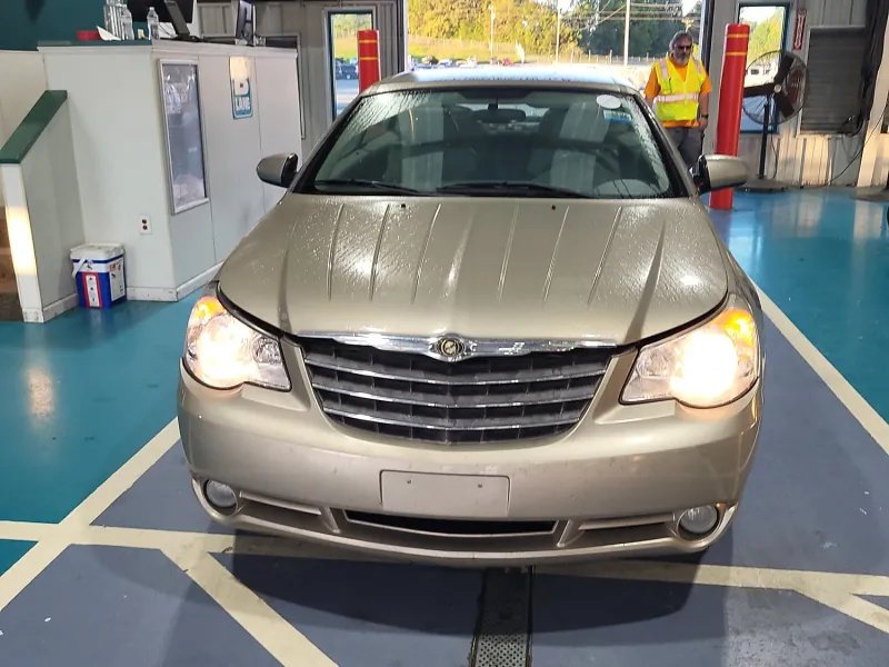 Chrysler Sebring photo 2
