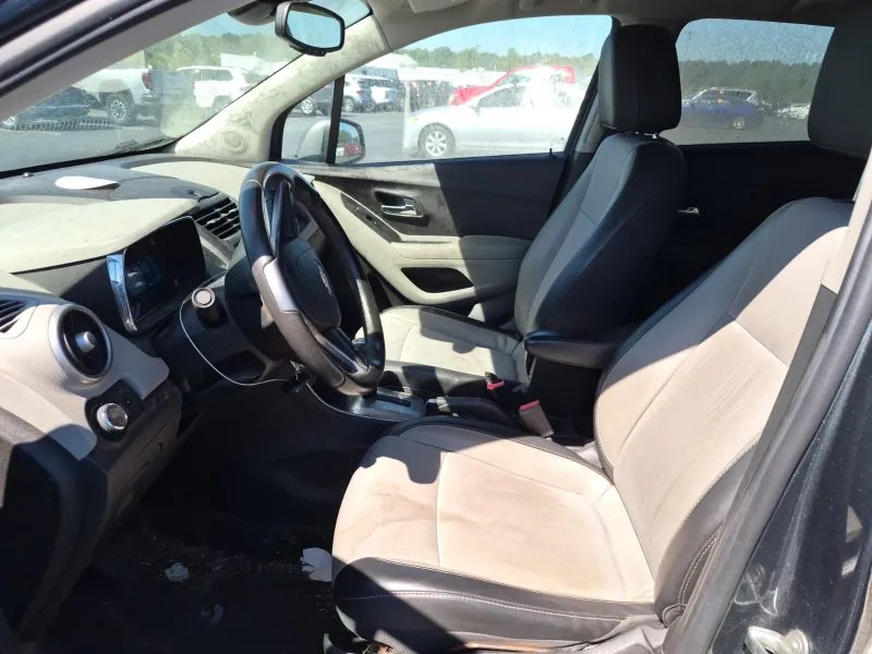 Chevrolet Trax photo 10