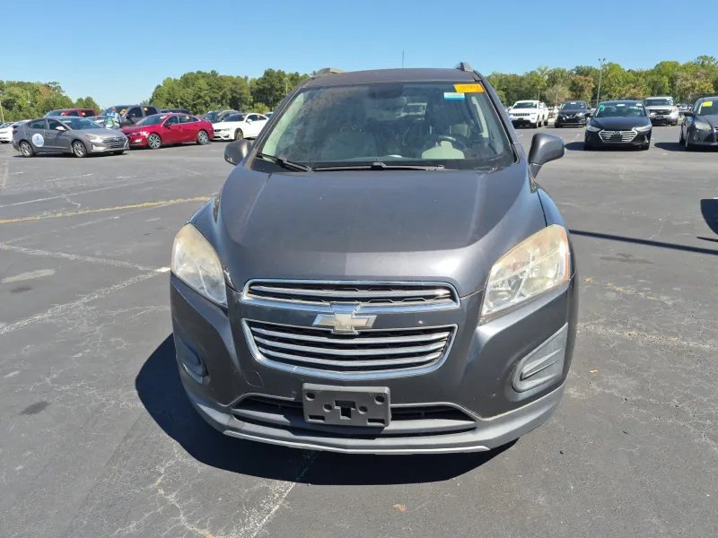Chevrolet Trax photo 2