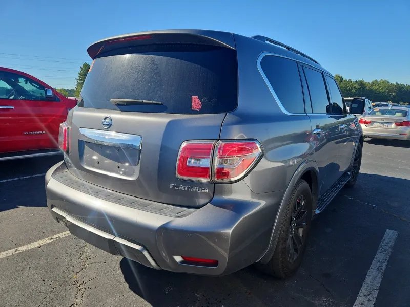 Nissan Armada photo 4
