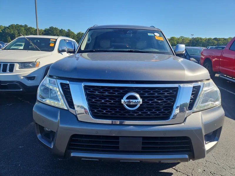 Nissan Armada photo 2
