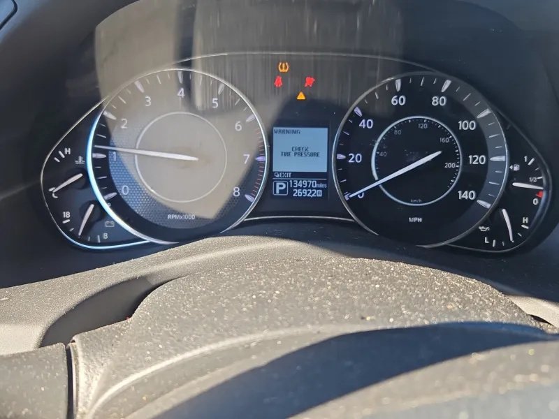 Nissan Armada photo 11