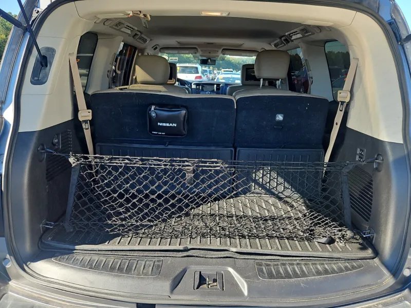 Nissan Armada photo 15