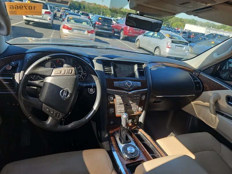 Nissan Armada photo 9