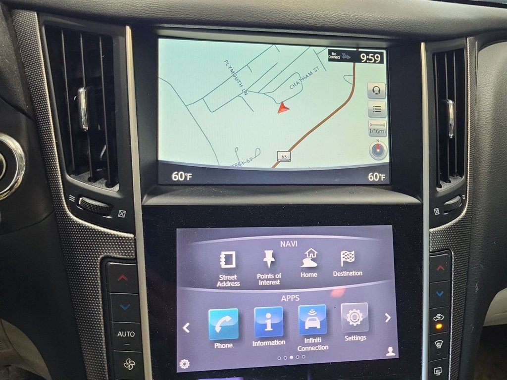 Infiniti Q50 photo 8