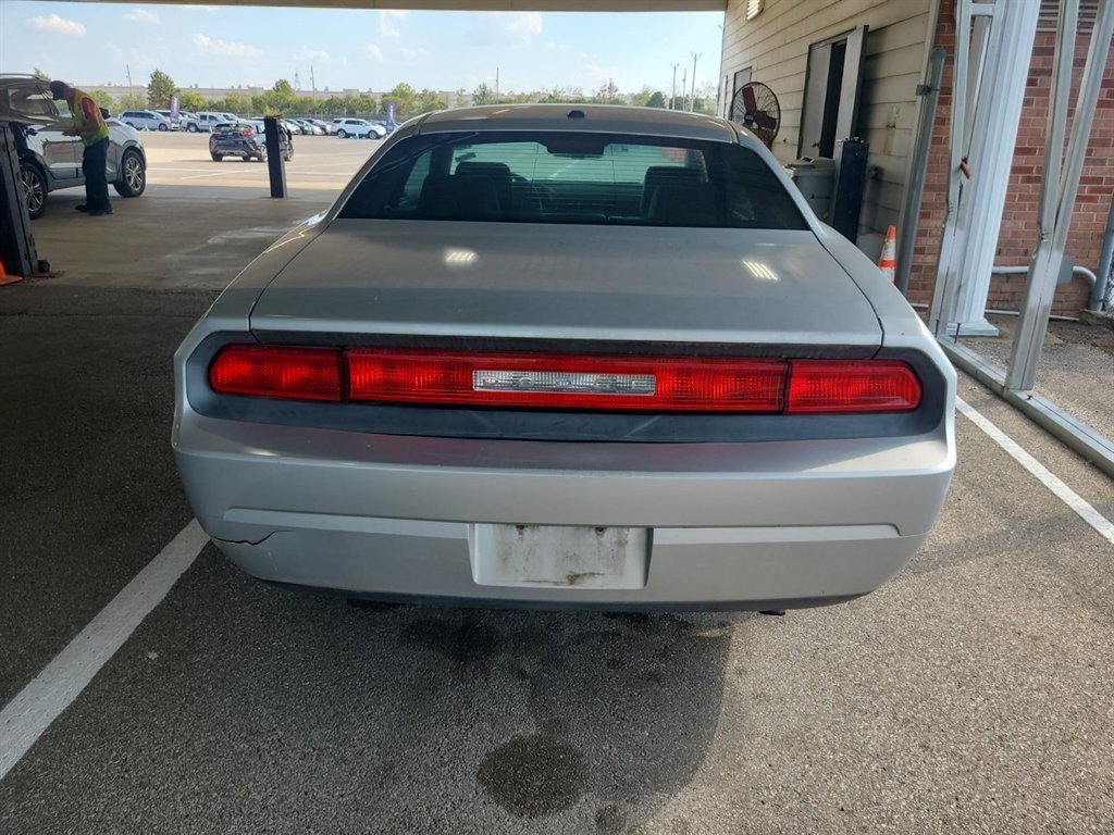 Dodge Challenger photo 5