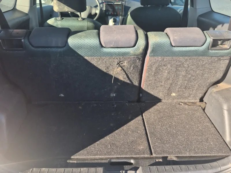 Toyota Yaris photo 16