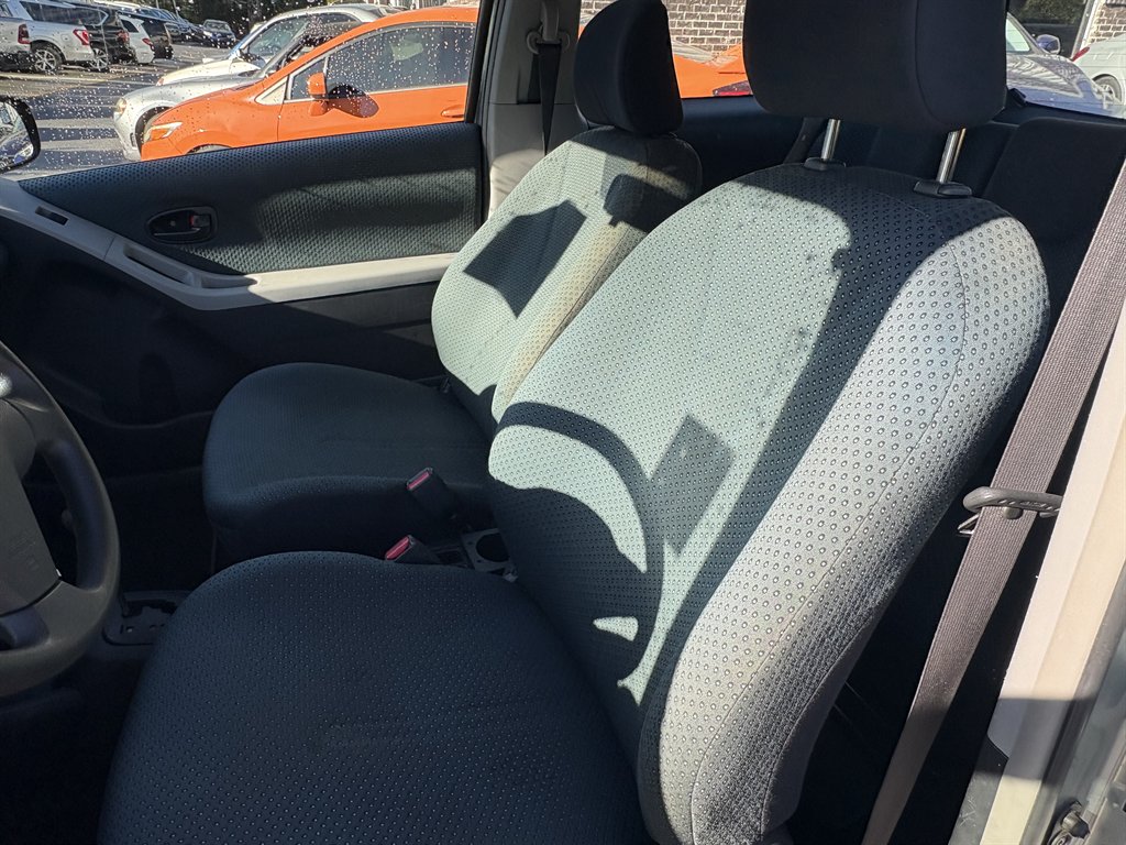 Toyota Yaris photo 30