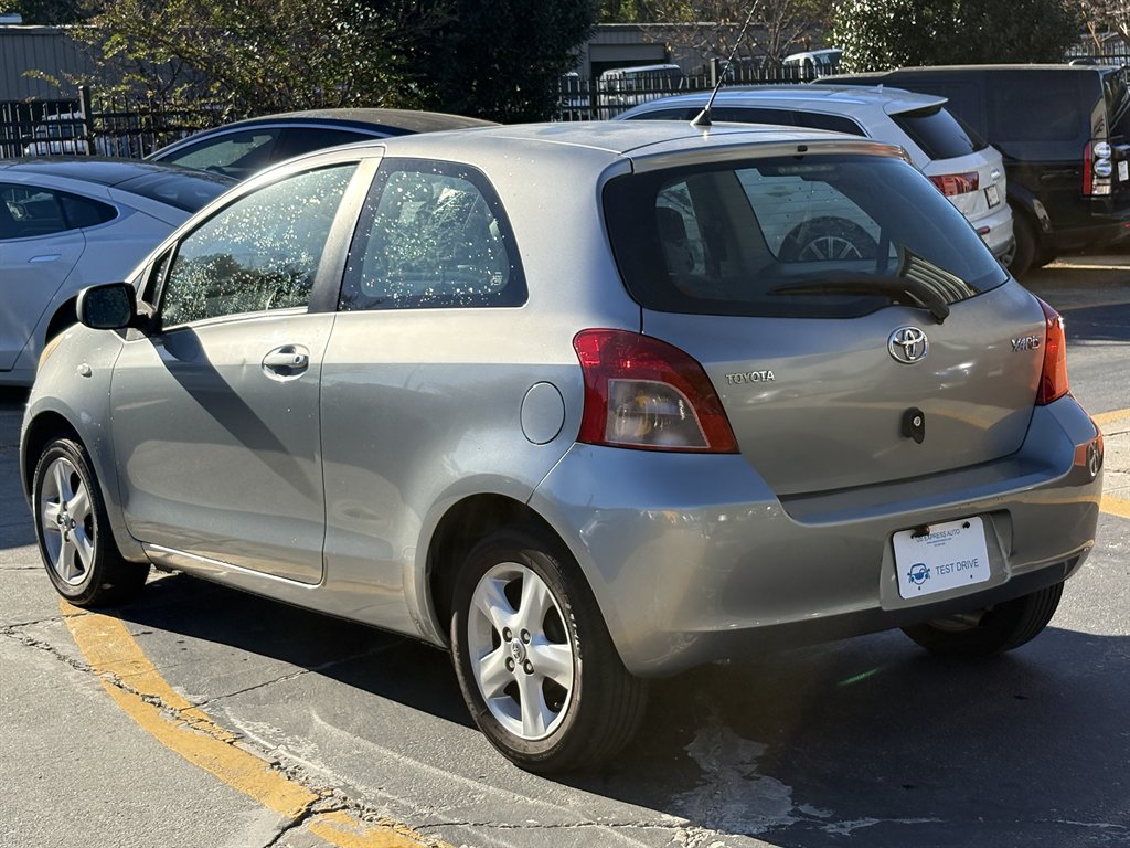Toyota Yaris photo 4