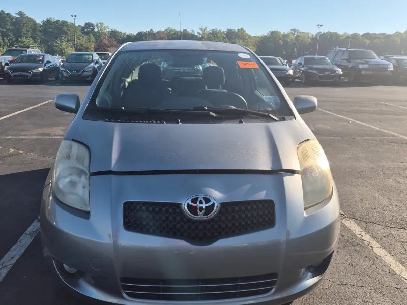 Toyota Yaris photo 5