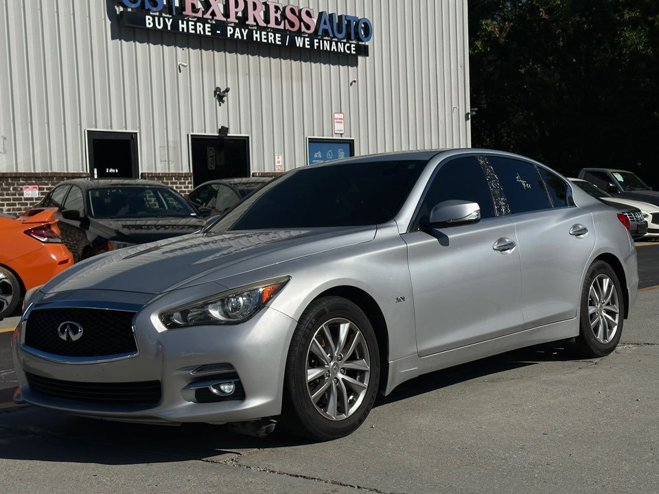 2016 INFINITI Q50