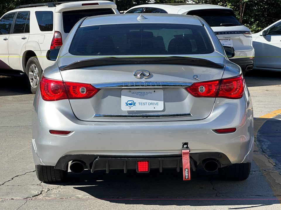 Infiniti Q50 photo 9