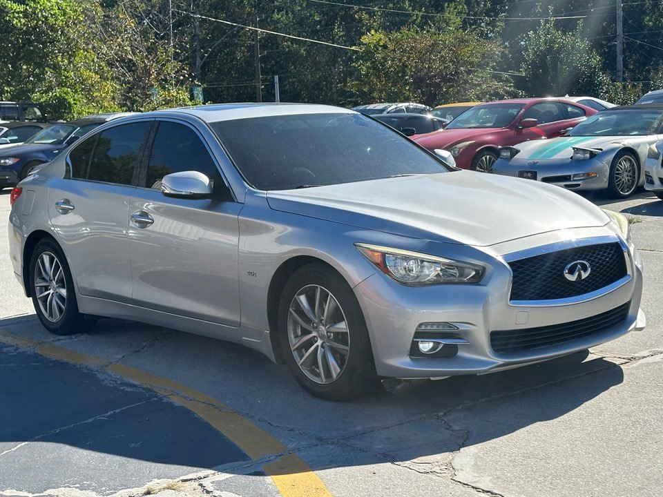 Infiniti Q50 photo 3