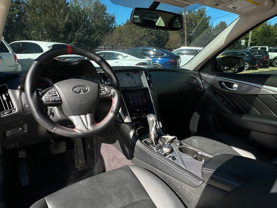 Infiniti Q50 photo 27