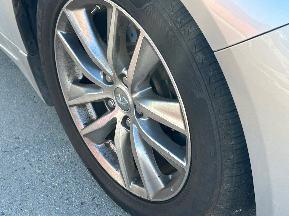 Infiniti Q50 photo 5