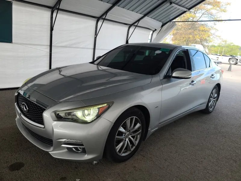 2016 INFINITI Q50