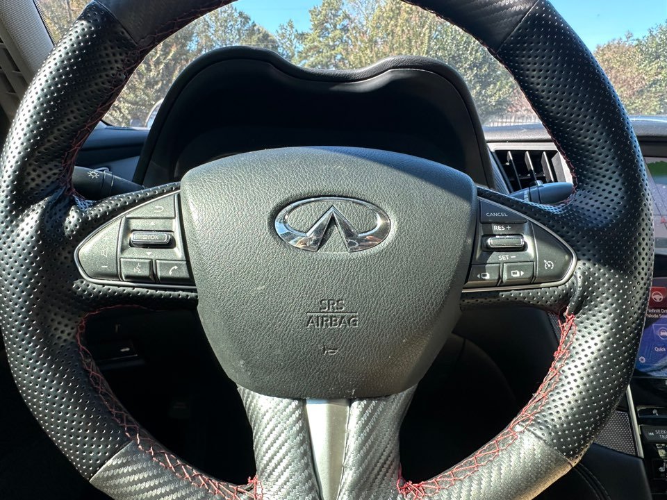 Infiniti Q50 photo 15