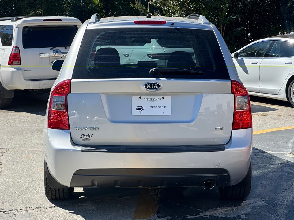 Kia Rondo photo 8