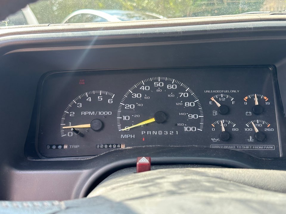 Chevrolet C/K1500 photo 15