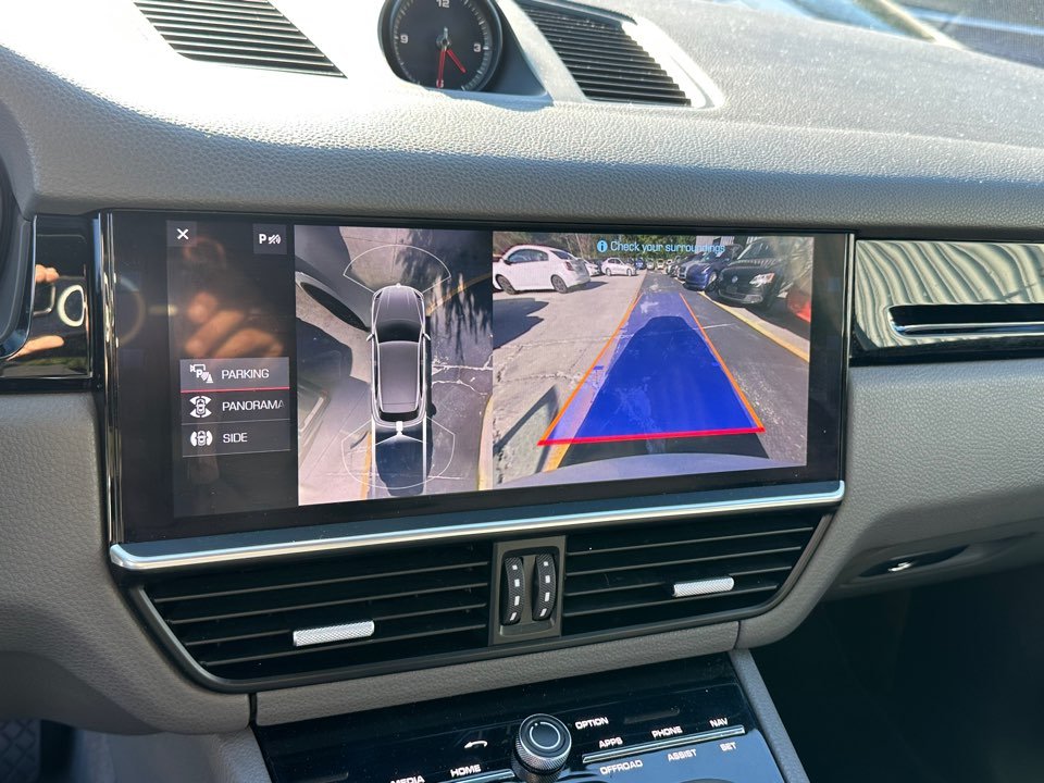 Porsche Cayenne photo 20