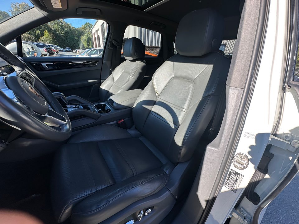 Porsche Cayenne photo 15